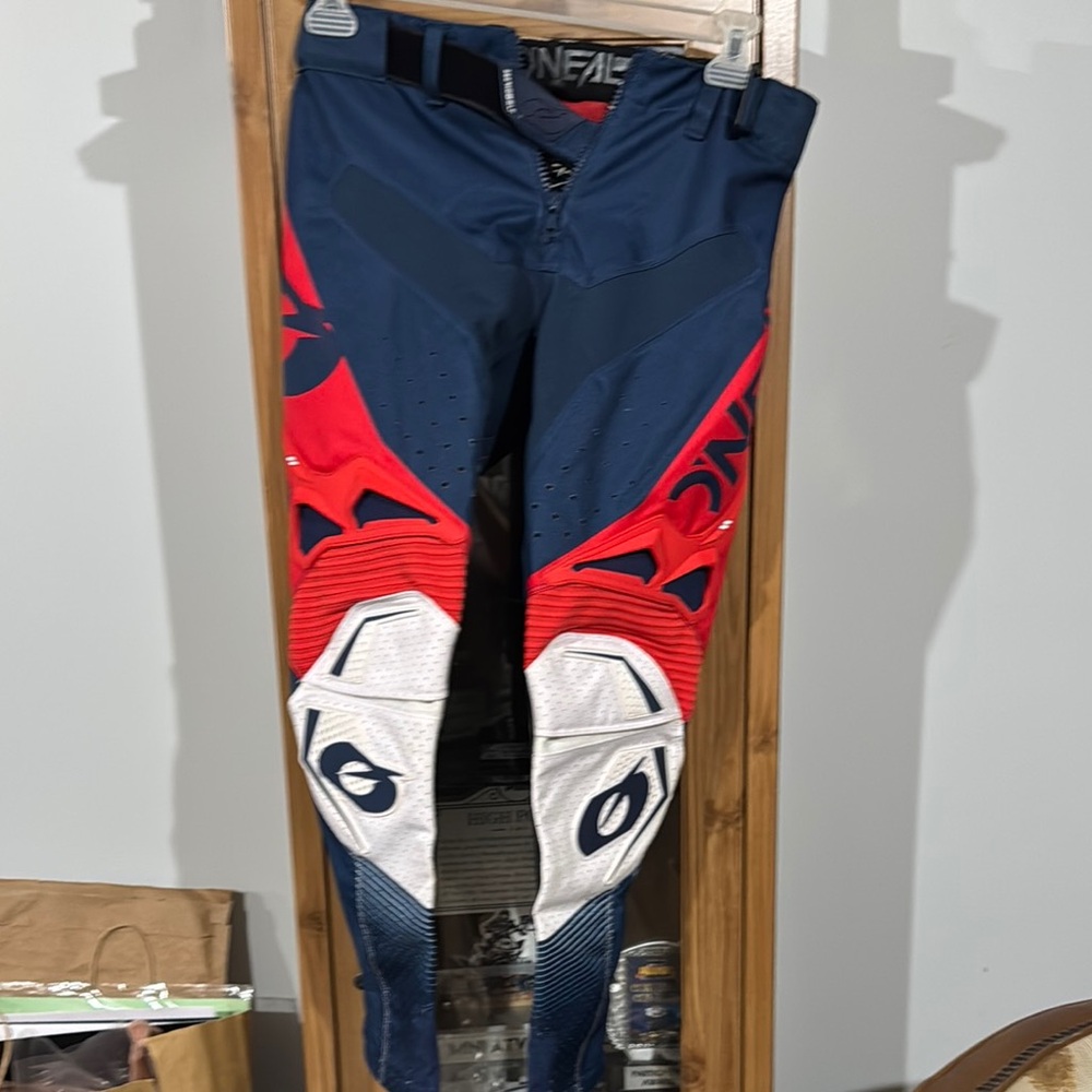 New O’Neal 🔴⚪️🔵 Men's Mayhem Velcro waistband Racing Pants.